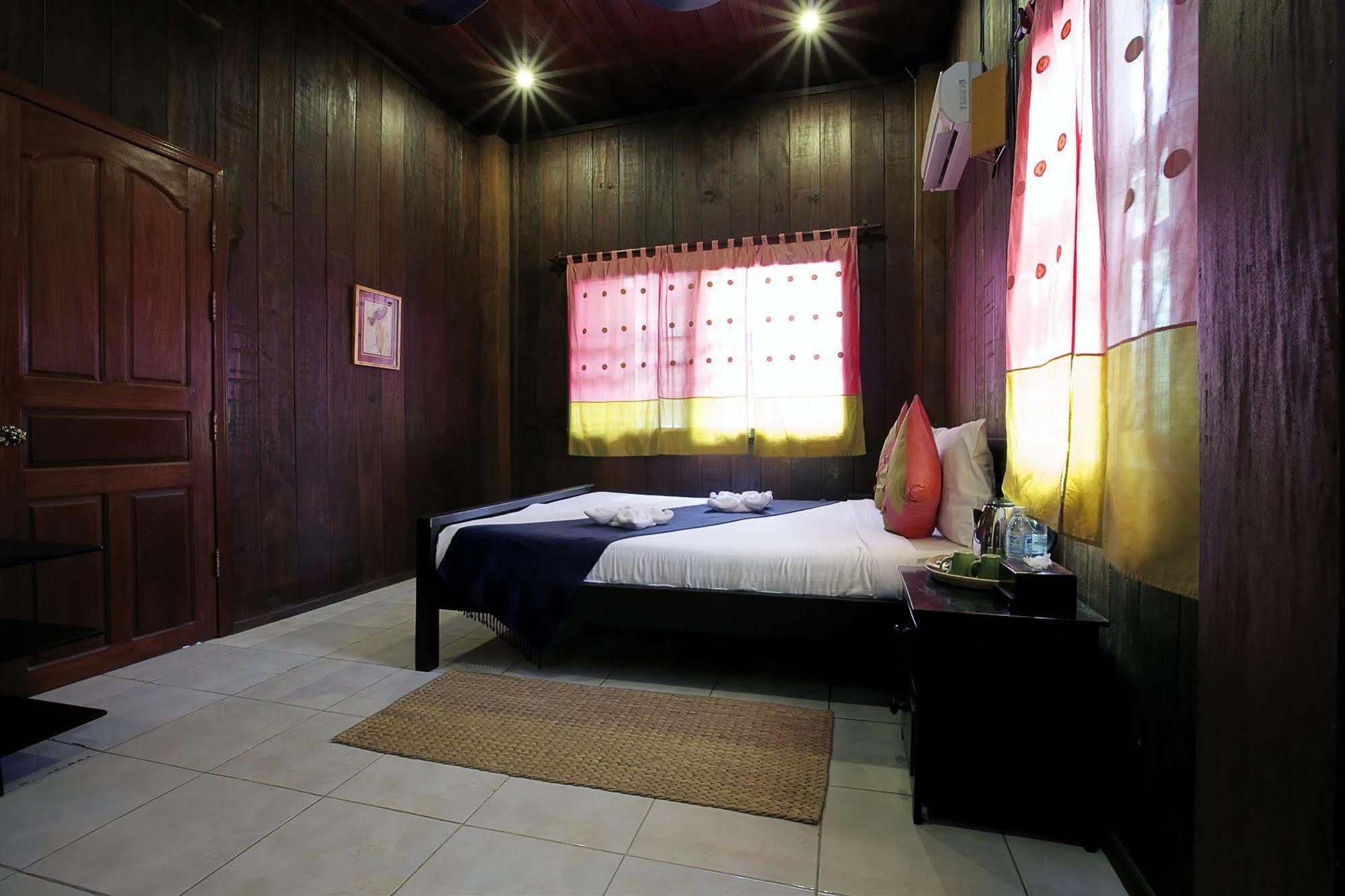 Samatika Villa Boutique Siem Reap Esterno foto